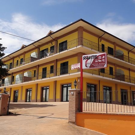 Affittacamere Rooms Di Matteo San Paolo di Iesi Екстериор снимка