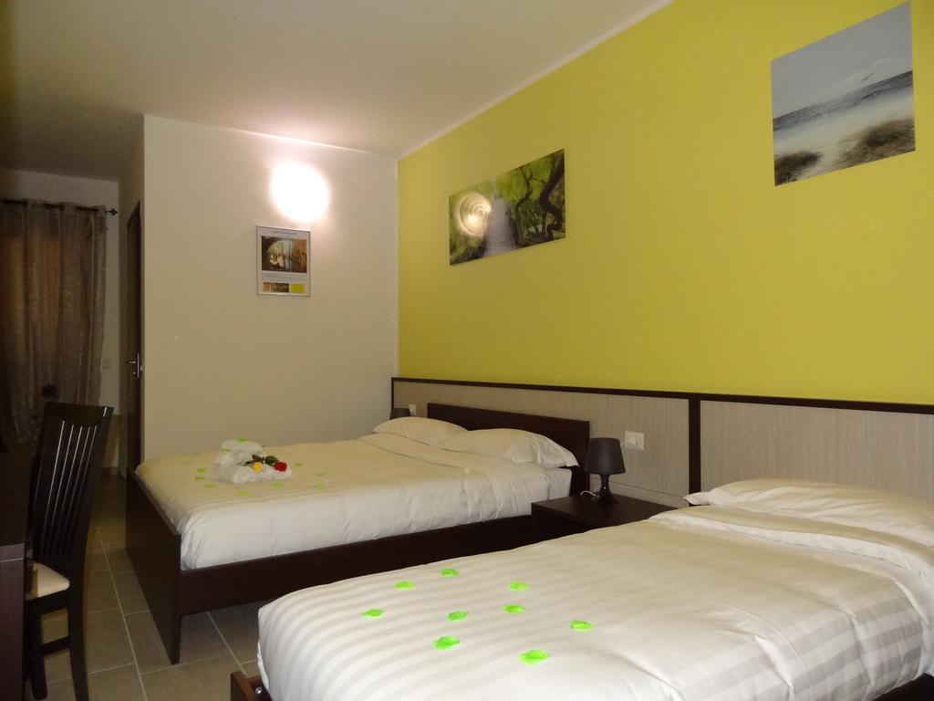 Affittacamere Rooms Di Matteo San Paolo di Iesi Екстериор снимка